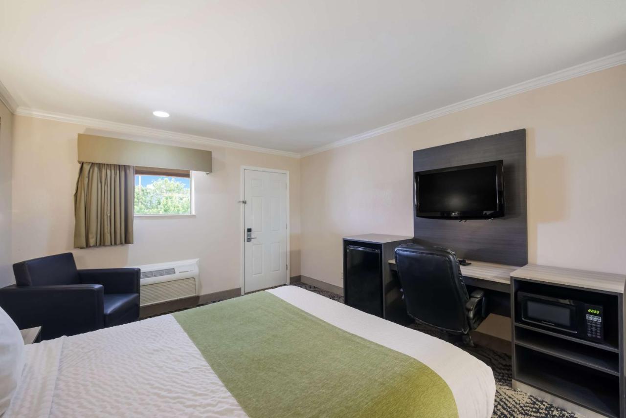 Surestay Hotel By Best Western Rockdale Extérieur photo
