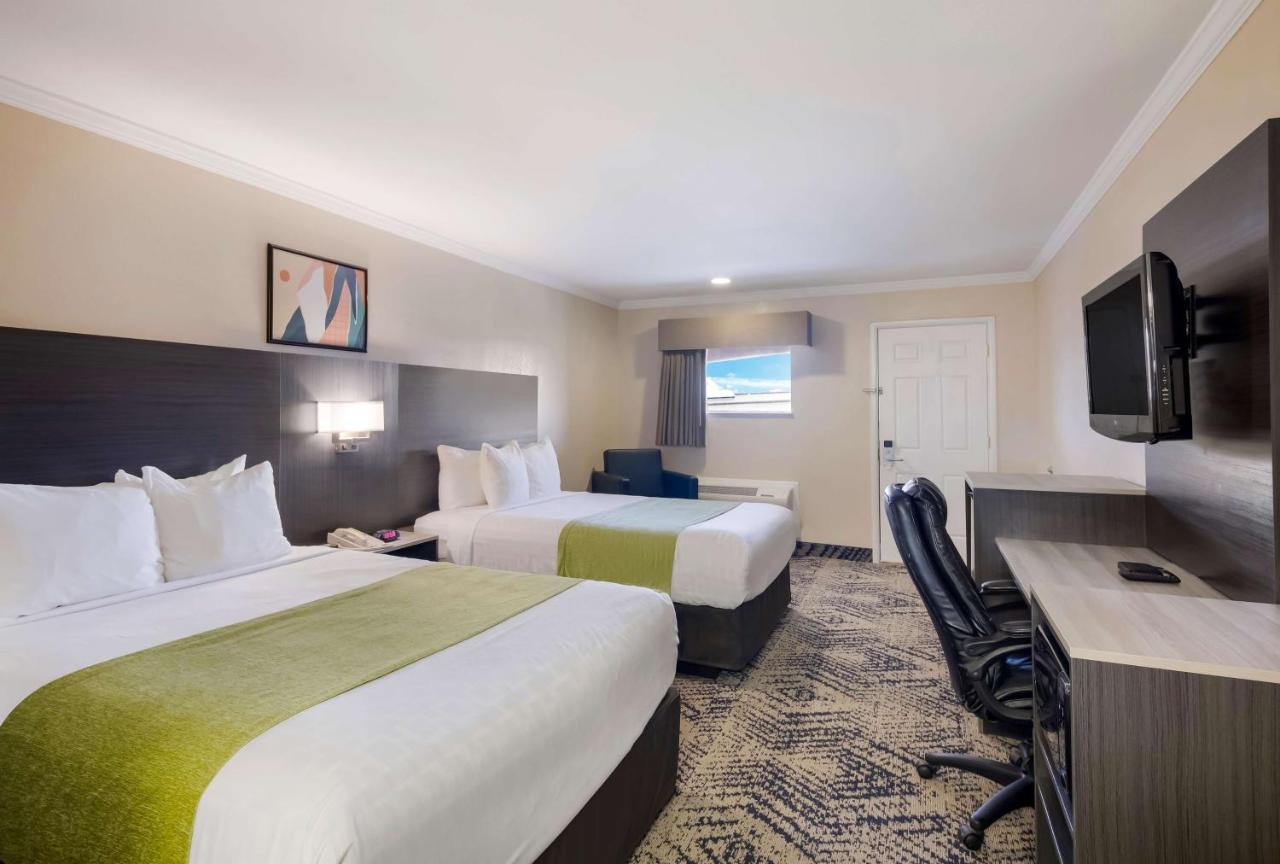 Surestay Hotel By Best Western Rockdale Extérieur photo