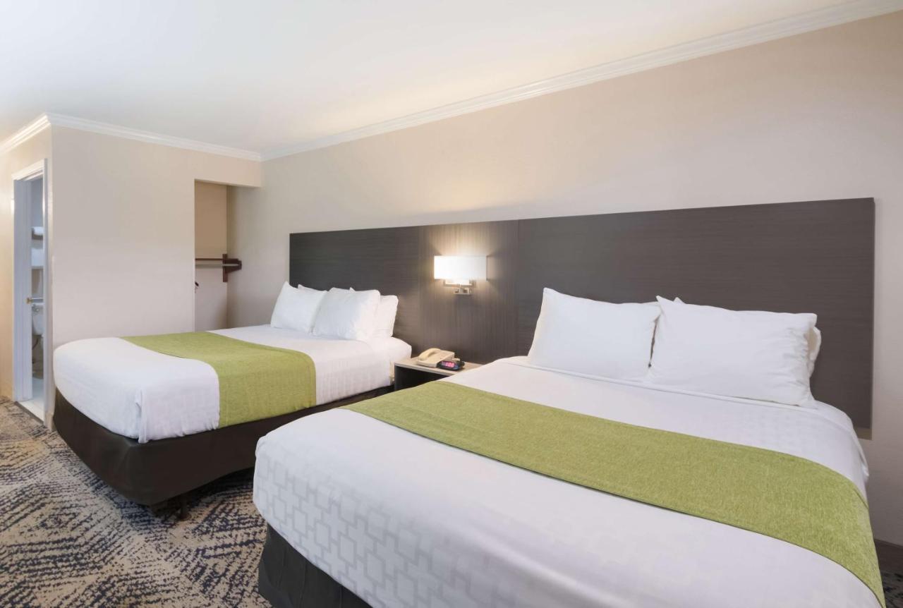 Surestay Hotel By Best Western Rockdale Extérieur photo