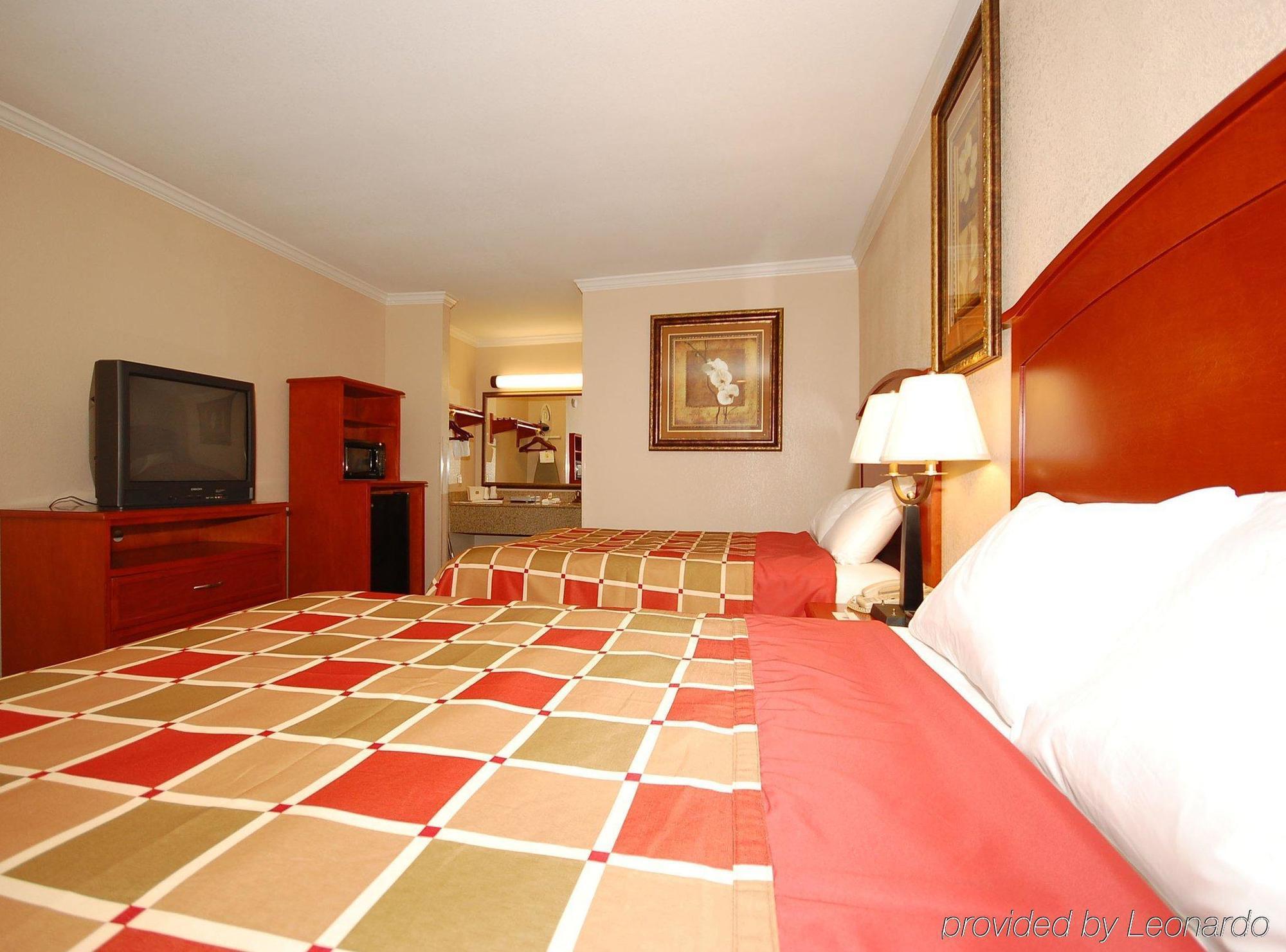 Surestay Hotel By Best Western Rockdale Extérieur photo